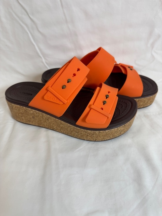 CROCS Shoes - Crocs Brooklyn Cork Buckle Wedge Sandals – Vibrant Orange – Women’s 4
